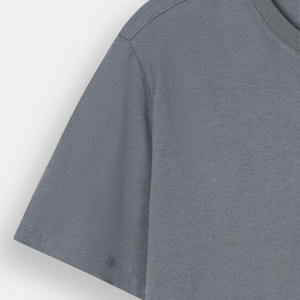 T-shirt uni de haute qualité pour homme, respirant, en coton, col rond, streetwear, manches courtes, logo personnalisé, fournisseur d'usine OEM ODM - Product Image 2