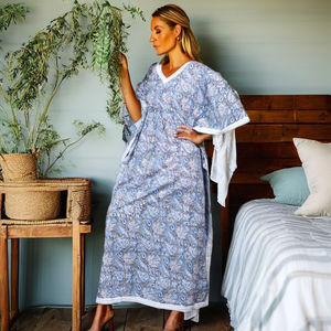 Vestido Kaftan Largo de Algodón Estampado a Mano de Alta Calidad, Ecológico, Moda India y Árabe para Mujer con Cuello en V - Product Image 2