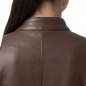 Blouson de motard en cuir véritable noir pour femme, style vintage, coupe ajustée, avec fermeture éclair personnalisée, vente en gros - Product Image 5