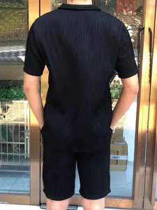 ชุดเสื้อยืดแขนสั้นและกางเกงขาสั้นลายคลื่นสีพื้นสำหรับผู้ชายรุ่นใหม่ปี 2025 ระบายอากาศได้ดี สวมใส่สบาย - Product Image 6