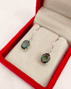 Pendientes de Zafiro Verde, Plata de Ley 925, Chapados en Oro, Corte Ovalado, Joyería Hecha a Mano, Regalo de Aniversario para Ella - Product Image 4