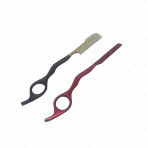 Navaja de Peluquería Profesional de Acero Inoxidable Negra y Dorada de Alta Calidad OEM al por Mayor para Adelgazar el Cabello - Product Image 6