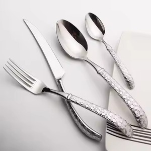 Elegante Juego de Cubiertos de Acero Inoxidable, Diseñado para una Sensación Premium y un Atractivo en la Mesa - Product Image 3