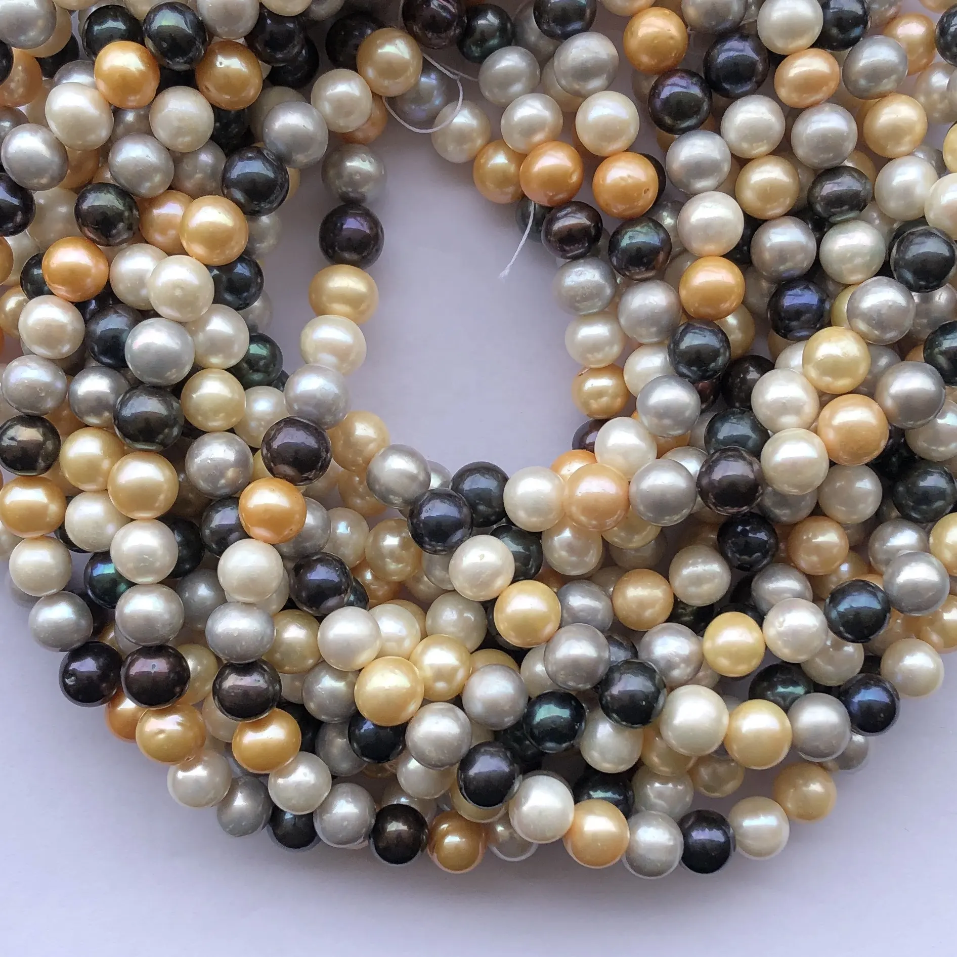 Accessori per gioielli fai da te fatti a mano naturali 10mm Multi grigio nero giallo colore pietra di perle d'acqua dolce perline rotonde lisce in vendita