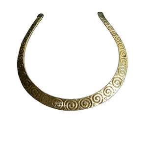 Collier ras du cou en laiton tribal flexible martelé à prix de gros par ZAM ZAM IMPEX - Product Image 1