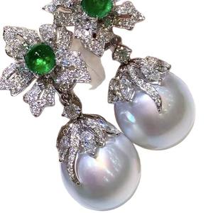 Boucles d'oreilles pendantes en perles d'eau douce de style rétro français, design polyvalent et luxueux avec des lumières fortes - Product Image 5