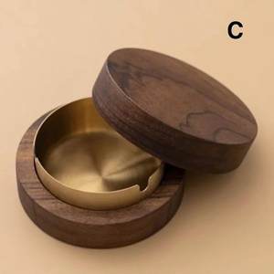 Cendrier en bois écologique pour la décoration de table - Product Image 1