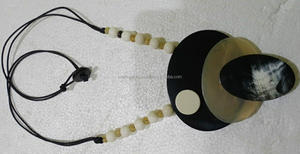 Venta al por mayor de collar de resina y cuerno de estilo bohemio joyería religiosa de moda con patrón de animales y modelos para regalos - Product Image 3