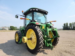 Tractor de Ruedas 4WD de Gran Tamaño 8270R 2010, Listo para Exportación Premium - Product Image 4