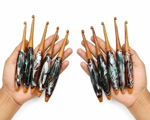 Elegant Attractive Resin And Wood <b>Crochet</b> <b>Hook</b> Handmade Luxury <b>Crochet</b> <b>Hooks</b> for <b>Crochet</b> Kit Needlework Sewing Tools Tailor - Product Image 2