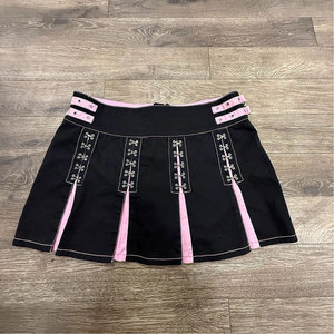 Wholesale Gothic Pleated Mini Skirt Women’s Punk Rock Black and Pink Contrast Panel Short Skirt with <b>Hook</b> and Eye Grommet - Product Image 1