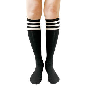 Calcetines de Golf de Tres Rayas para Mujer Hechos en Corea KG02 - Product Image 4