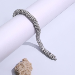 Pulsera de Lujo Unisex de Plata de Ley 925 con Diamantes Cilíndricos Brillantes Cultivados en Laboratorio, Bañada en Rodio, con Pavé y Corte Grueso, para Boda - Product Image 2