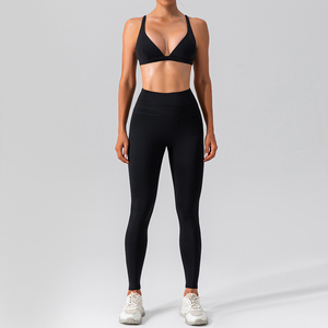 Ensemble de yoga 2 pièces pour femme CL082 : Leggings taille haute sans couture et soutien-gorge élastique - Product Image 6