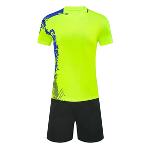 Nouvel ensemble de vêtements de sport de tennis personnalisés de qualité supérieure pour femmes/hommes, comprenant des maillots et des shorts de tennis, et des ensembles de badminton. - Product Image 2