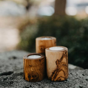 Nuevo diseño rústico de portavelas de madera hecho a mano, bandeja para 3 velas de té de Vietnam. - Product Image 1