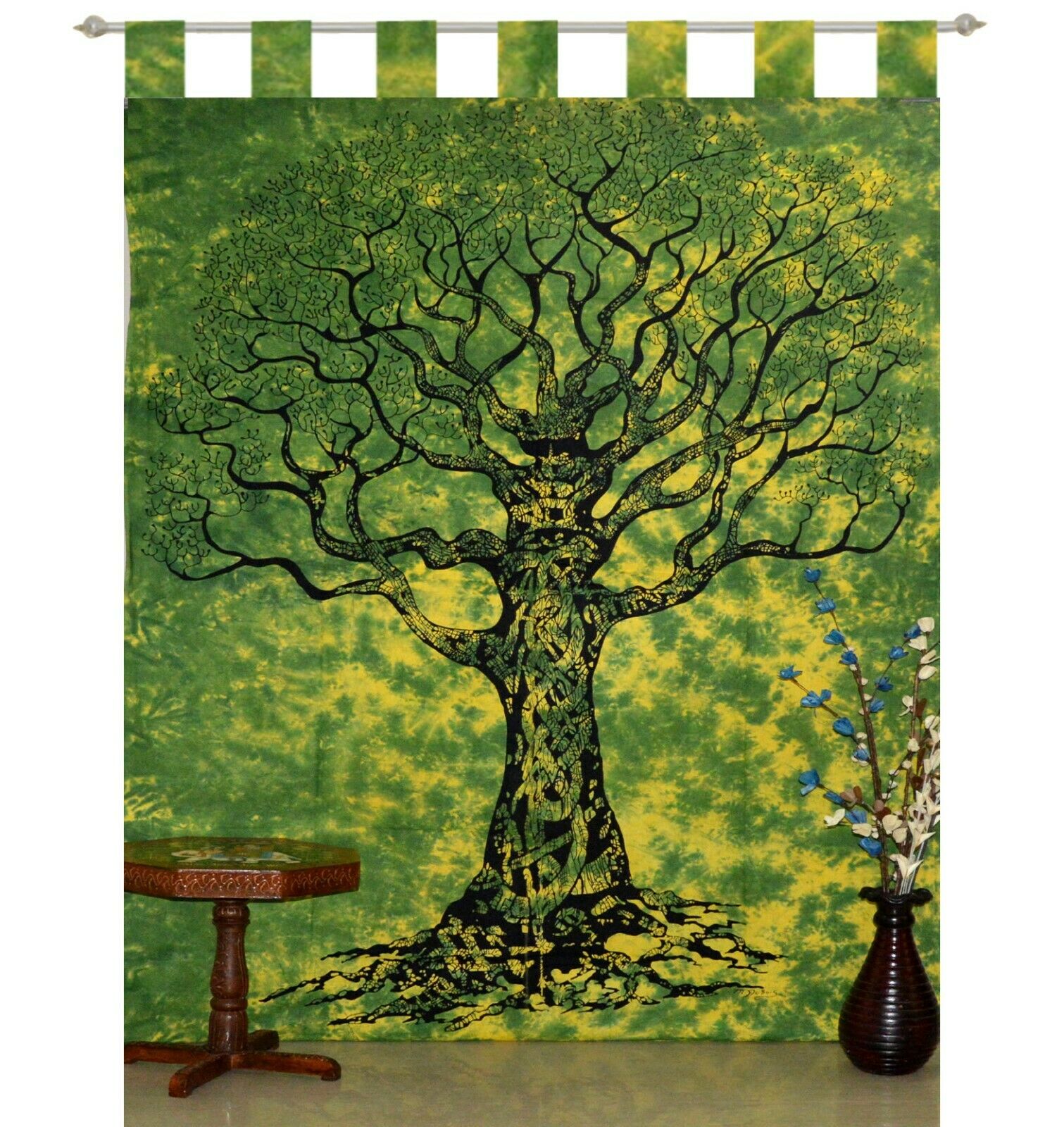 Arbre sec vert jaune