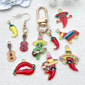 Charm esmaltado de aleación en tono dorado con diseños de sombrero, chile, guitarra, <span class=keywords><strong>cactus</strong></span>, piñata y labios de burro para joyería del Cinco de Mayo - Product Image 4