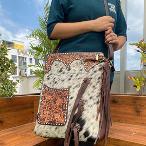 Nuevo bolso de hombro de cuero de vaca para mujer de cuero de vaca con estampado Floral occidental, bolso de mensajero Concho de transporte oculto de cuero genuino - Product Image 3