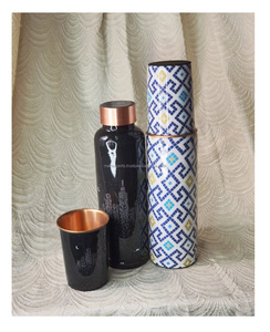 Bouteille d'eau en cuivre durable pour la forme physique et la santé Avantages quotidiens d'hydratation et de désintoxication Eau bouillante Applicable - Product Image 1