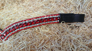 Fronture de luxe en cuir en forme de V avec cristaux rouges et strass faits main pour bride de cheval, équipement d'équitation et de concours - Product Image 5