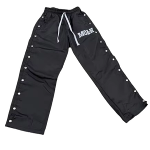 กางเกงคาร์โก้กระดุมสแนปสีดำ |   กางเกงพาราชูทแต่งแถบโลหะด้านข้าง |   กางเกงจ็อกเกอร์สตรีทแวร์ | ผู้ผลิตเสื้อผ้าแฟชั่นแบบ OEM ฉลากส่วนตัวตามสั่ง - Product Image 1