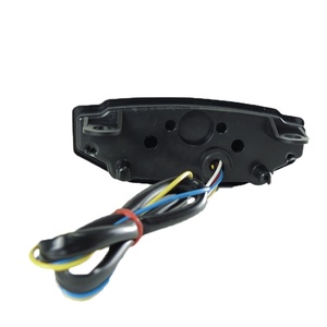 Feu arrière LED pour moto Scrambler 2015~2023, lentille intégrée fumée, clignotant de frein - Product Image 5