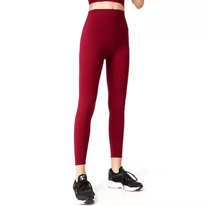 Ensemble de leggings et soutien-gorge personnalisé pour femmes, pour un port décontracté élégant et confortable, ensemble de leggings et soutien-gorge pour femmes - Product Image 3