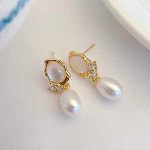 Boucles d'oreilles rétro métalliques de style français pour femmes, design simple, cool, haut de gamme, polyvalent et tendance, même style que 'Ins' - Product Image 5