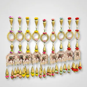 Toran de porte orné de perles d'éléphant avec des fleurs de lotus et des gouttes dorées pour décorations murales, Diwali, mariage, décoration de la maison - Product Image 3
