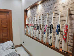 Battes de cricket Willow de taille personnalisée de qualité supérieure Batte de sport professionnelle haute performance légère et en bois - Product Image 3