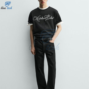 T-shirt noir surdimensionné de qualité supérieure, en coton 100 %, avec broderie personnalisée, conçu pour les marques de streetwear modernes. - Product Image 1
