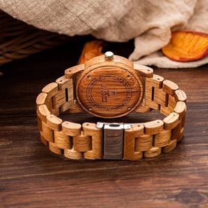 Reloj de Madera Hecho a Mano al por Mayor, Estilo Vintage, con Logotipo Personalizado, Diseño Art Deco y Forma Redonda para Hombre - Product Image 4