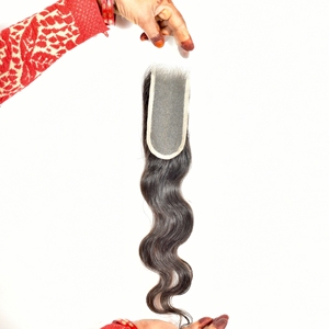 Cheveux humains indiens Remy non traités, 100% naturels, ondulés profonds HD 2*2, avec fermeture Body Wave, soyeux et doux, cuticules alignées, provenant du Tamil Nadu - Product Image 6