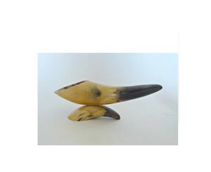 Decoración Artesanal de Cuerno de Búfalo sobre Base Metálica, Elegante Centro de Mesa Natural para Hogar u Oficina - Product Image 6