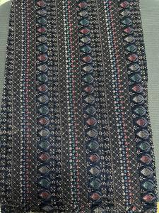 Tissu brodé en coton jacquard large et tissé pour femmes, idéal pour les foulards, châles, kaftans, abayas, vestes et burkas. - Product Image 1