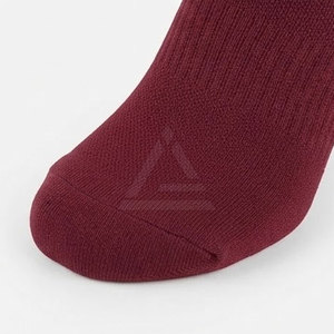 Chaussettes de sport personnalisées pour le cricket, respirantes, anti-humidité, pour la performance des équipes, avec coussinets pour le pied - Product Image 4