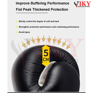 Gants de boxe en cuir artificiel noir et blanc avec logo personnalisé, ajustement ergonomique, rembourrage en mousse multi-couches absorbant les chocs - Product Image 5