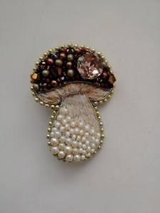 Broche Bordado a Mano con Cuentas, Accesorio Elegante para Ropa, Broche Decorativo Bordado a Mano de Primera Calidad - Product Image 1