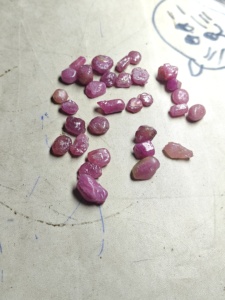 Rubí Natural en Bruto, Gema sin Cortar, Cristales Minerales Sueltos, Especímenes al por Mayor, Rocas de Zafiro Rosa a Granel, Fábrica de Joyería - Product Image 3
