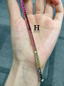 Pulsera de tenis de zafiro arcoíris en oro blanco de 14K con diamantes cultivados en laboratorio multicolor para mujer - Product Image 4