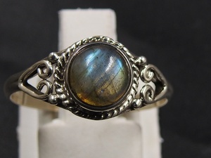 Labradorite lunette sertie bague en argent sterling 925 pour femme cadeau de mariage et de fête nouveauté unique en son genre - Product Image 5