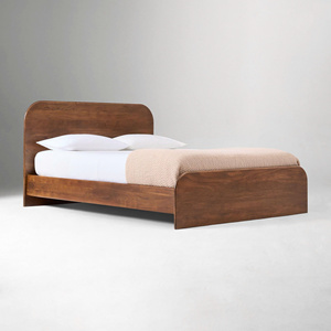 Lit plateforme en bois massif de style mid-century moderne, taille Queen, design durable - Product Image 1
