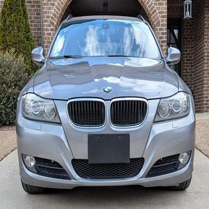 2011 B-M-W 328-i x-d-r-i-v-e S-p-o-r-t-s W-a-g-o-n - Product Image 1