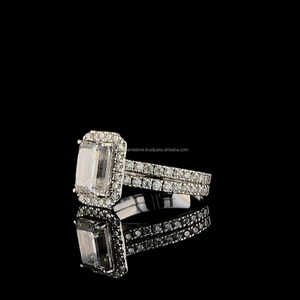 แหวนหมั้นเพชรโมอิสสีเงินโมอิสสี925แนววินเทจสำหรับผู้หญิงแหวนแต่งงานทำจากหินด้านข้างสวยงาม - Product Image 2