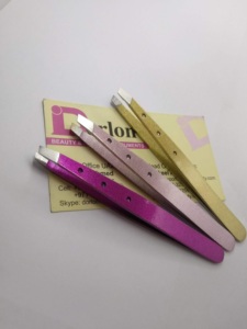 Pinzas para Cejas Dorlon de Acero Inoxidable con Acabado Brillante, Puntas Inclinadas, Logotipo Personalizado, Certificación CE, Duraderas y Ligeras para Cejas Encarnadas - Product Image 2