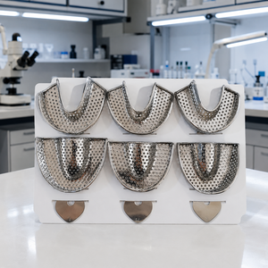 FENTEX – Lot de 6 porte-empreintes dentaires réutilisables en acier inoxydable, autoclavables, manuels, pour dents supérieures et inférieures, certifiés CE Classe I - Product Image 1