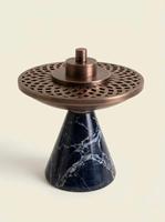 Brûleur d'encens en résine écologique moderne de luxe avec couvercle en treillis métallique / Support décoratif pour cônes de Bakhoor, support d'aromathérapie Oud