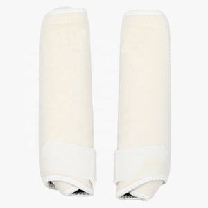 Protège-jambes de sport pour chevaux : Protection et soutien complets, parfaits pour les membres du cheval - Product Image 1