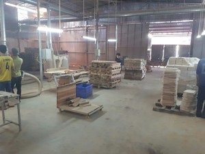 <b>Rustic</b> Acacia <b>Wooden</b> Coasters for Drinks with Holder Non-Slip Decorative Coasters for Coffee <b>Table</b> <b>Dining</b> <b>Table</b> from Vietnam - Product Image 5